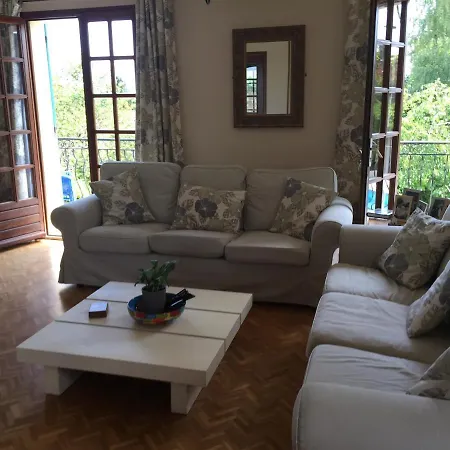 Apartment Inviting 2-bed With Pool In Saint-romain Saint-Romain (Charente)