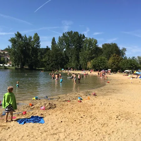2 Bed Sleeps 4 - Heated Pool Parking * Saint-Romain (Charente)